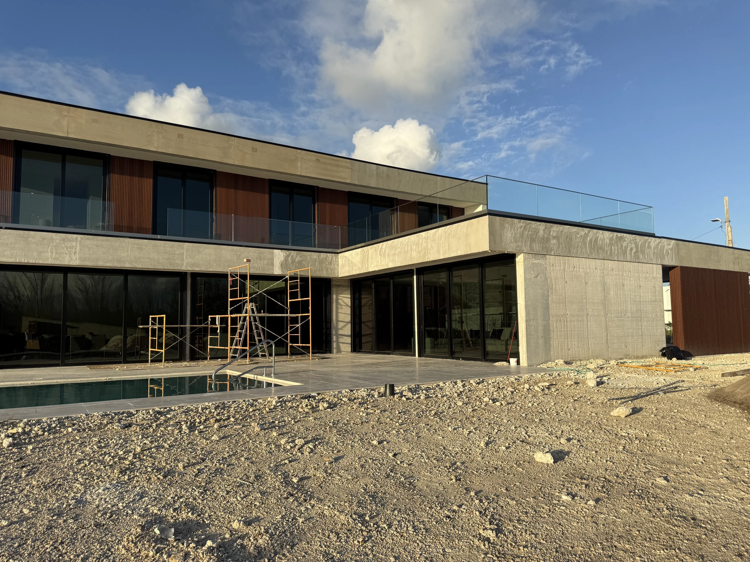 Dolphin Villa — Fotografía de la obra · 19/10/2026