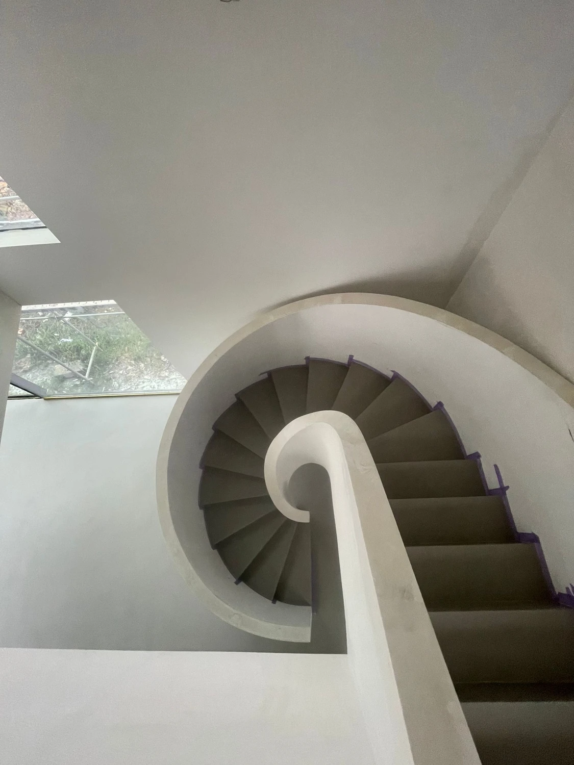 A sculptural staircase · actual photograph